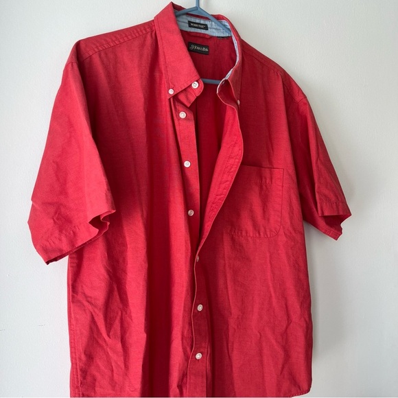 St. John’s Bay Red Short Sleeve Button-Up Size Large Worry Free Cotton Blend - Picture 3 of 11